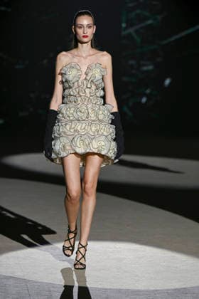 Hannibal Laguna - Mercedes-Benz Fashion Week Madrid in Madrid, Spain - 20 Mar 2026 A model walks the runway wearing a design by Hannibal Laguna during Mercedes-Benz Fashion Week de Madrid in IFEMA. Madrid Spain Copyright: xAtilanoxGarciax xSOPAxImagesx photos09681