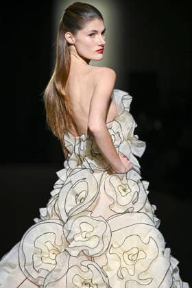 Hannibal Laguna - Mercedes-Benz Fashion Week Madrid in Madrid, Spain - 20 Mar 2026 A model walks the runway wearing a design by Hannibal Laguna during Mercedes-Benz Fashion Week de Madrid in IFEMA. Madrid Spain Copyright: xAtilanoxGarciax xSOPAxImagesx photos09686