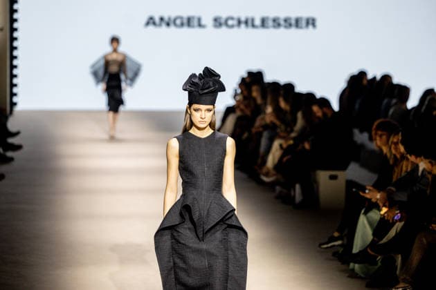 Angel Schlessers fashion show at Mercedes Benz Fashion Week A model during an Angel Schlessers fashion show on the occasion of the Mercedes Benz Fashion Week, March 21, 2026, in Madrid Spain Angel Schlessers fashion show is part of the Mercedes Benz Fashion Week Madrid, the main Spanish fashion show organized by IFEMA, which brings together established firms and new talents The brand, historical hallmark of Spanish fashion, stands out for its minimalism and refined tailoring MARCH 21, 2026 FASHION Madrid Madrid Madrid Spain  Copyright: xRicardoxRubiox 7384499