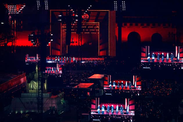 BTS Performs ARIRANG Comeback Concert at Gwanghwamun Square South Korean K-pop group BTS performing BTS THE COMEBACK LIVE: ARIRANG, a free comeback concert celebrating the release of their fifth studio album, at Gwanghwamun Square in Seoul, South Korea on March 21, 2026. The concert marks the group s first full-unit comeback in four years following the completion of mandatory military service for all members. Seoul South Korea  Copyright: xMatrixxImages JungxUi-Chelx
