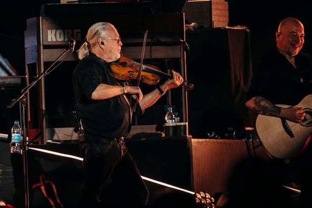 Santiano live at a concert of their big Da braut sich was zusammen Arena Tour 2026 in the Messehalle Erfurt, 18 03 2026 Foto:xM.xKremerx xFuturexImagex santiano_6315