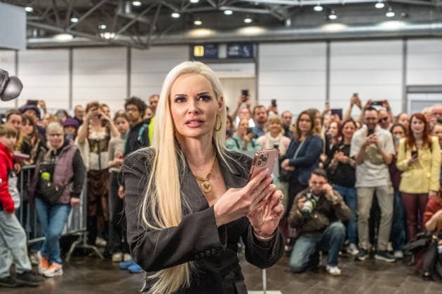 Third day of the Leipzig Book Fair 2026 Crowds, long queues and long waiting times dominate the picture Crowds at the signing session of Daniela Katzenberger Reality Star, Trash, Vox, RTL Leipzig Book Fair 2026 Day 3