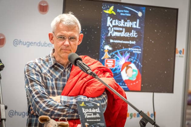 Third day of the Leipzig Book Fair 2026 Crowds, long queues and long waiting times were the order of the day for astrophysicist Heino Falcke and his wife Dagmar at the launch of their childrens book Leipzig Book Fair 2026 Day 3