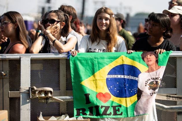 SaO PAULO, SP - 21.03.2026: LOLLAPALOOZA BRASIL 2026 - Fans of RIIZE on the afternoon of this Saturday (21), the second day of the Lollapalooza festival, held at the Interlagos racetrack in Sao Paulo, SP. x2909259x  RodileixMorais