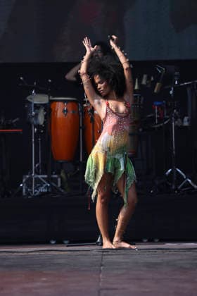Agnes Nunes will perform at Lollapalooza Brazil 2026 in Sao Paulo. Sao Paulo (SP), March 21, 2026 Lollapalooza Brazil Show Agnes Nunes Singer and songwriter Agnes Nunes performs during the Lollapalooza Brazil festival, held at the Interlagos racetrack in the southern part of Sao Paulo. The event brings together national and international artists for three days of shows and musical attractions. (Foto: Leco Viana Thenews2 imago images) Agnes Nunes will perform at Lollapalooza Brazil 2026 in Sao Paulo.  Copyright: xLecoxVianax