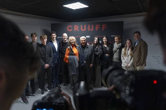 AMSTERDAM - Jordi and Danny Cruijff together with Barcelona President Joan Laporta prior to the world premiere of the four-part documentary Cruijff in the Johan Cruijff ArenA. JEROEN JUMELET ANP netherlands out - belgium out  Copyright: xx x554015573x originalFilename: 554015573.jpg