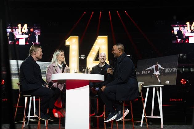 AMSTERDAM - From left to right: Ronald Koeman, HÃ lene Hendriks, Jordi Cruijff and Ruud Gullit in conversation prior to the world premiere of the four-part documentary Cruijff in the Johan Cruijff ArenA. JEROEN JUMELET ANP netherlands out - belgium out  Copyright: xx x554018750x originalFilename: 554018750.jpg