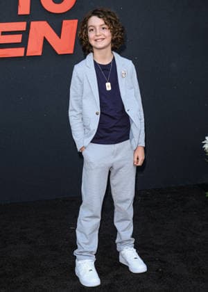 Los Angeles Premiere Of Netflix s Something Very Bad Is Going To Happen Season 1 HOLLYWOOD, LOS ANGELES, CALIFORNIA, USA - MARCH 19: Sawyer Fraser arrives at the Los Angeles Premiere Of Netflix s Something Very Bad Is Going To Happen Season 1 held at The Egyptian Theatre Hollywood on March 19, 2026 in Hollywood, Los Angeles, California, United States., Credit:Chad Salvador Avalon United States, California, Hollywood, The Egyptian Theatre Hollywood Copyright: xChadxSalvadorx xAvalonx 1085029953