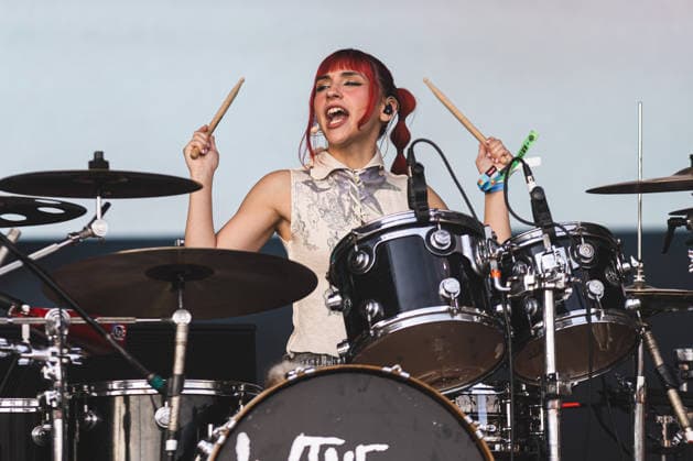 SaO PAULO, SP - 21.03.2026: LOLLAPALOOZA BRASIL 2026 - The group The Warning, formed by Alejandra Villarreal VÃ lez (bass), Daniela Villareal (guitar and vocals) and Paulina Villarreal (drums) performs on the Flying Fish Stage this Saturday afternoon (21) at Lollapalooza Brasil 2026 held at the Interlagos Racetrack in Sao Paulo. x2909658x  YurixMurakami