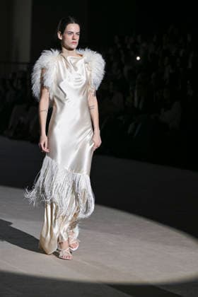 February 28, 2026, Madrid, Spain: A model walks the runway wearing a design by Menchen Tomas during Mercedes-Benz Fashion Week de Madrid in IFEMA. Madrid Spain  - ZUMAs197 20260228_aaa_s197_2893 Copyright: xAtilanoxGarciax