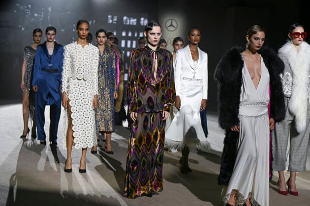 February 28, 2026, Madrid, Spain: Models walk the runway wearing a design by Menchen Tomas during Mercedes-Benz Fashion Week de Madrid in IFEMA. Madrid Spain  - ZUMAs197 20260228_aaa_s197_2894 Copyright: xAtilanoxGarciax