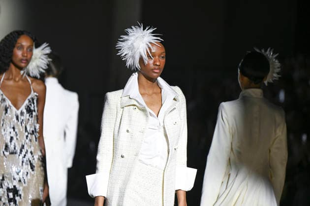 Menchen Tomas - Mercedes-Benz Fashion Week Madrid, Spain - 21 Mar 2026 A model walks the runway wearing a design by Menchen Tomas during Mercedes-Benz Fashion Week de Madrid in IFEMA. Madrid Spain Copyright: xAtilanoxGarciax xSOPAxImagesx photos09899