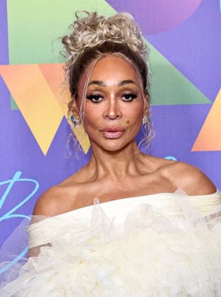 Beverly Hills CA March 21 Karen Huger at the 12th Annual Truth Awards at The Beverly Hilton Hotel in Beverly Hills on March 3, 2026 Credit AdMedia March 3, 2026 Copyright AdMedia 454323 2026 03 21 CA Beverly Hills United States  Copyright: xAdMediax STAR_454323_006