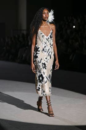February 28, 2026, Madrid, Spain: A model walks the runway wearing a design by Menchen Tomas during Mercedes-Benz Fashion Week de Madrid in IFEMA. Madrid Spain  - ZUMAs197 20260228_aaa_s197_2911 Copyright: xAtilanoxGarciax