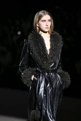 February 28, 2026, Madrid, Spain: A model walks the runway wearing a design by Menchen Tomas during Mercedes-Benz Fashion Week de Madrid in IFEMA. Madrid Spain - ZUMAs197 20260228_aaa_s197_2910 Copyright: xAtilanoxGarciax