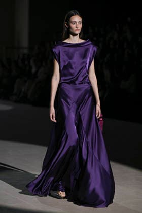 February 28, 2026, Madrid, Spain: A model walks the runway wearing a design by Menchen Tomas during Mercedes-Benz Fashion Week de Madrid in IFEMA. Madrid Spain  - ZUMAs197 20260228_aaa_s197_2934 Copyright: xAtilanoxGarciax