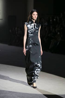 February 28, 2026, Madrid, Spain: A model walks the runway wearing a design by Menchen Tomas during Mercedes-Benz Fashion Week de Madrid in IFEMA. Madrid Spain - ZUMAs197 20260228_aaa_s197_2916 Copyright: xAtilanoxGarciax