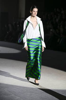 February 28, 2026, Madrid, Spain: A model walks the runway wearing a design by Menchen Tomas during Mercedes-Benz Fashion Week de Madrid in IFEMA. Madrid Spain - ZUMAs197 20260228_aaa_s197_2918 Copyright: xAtilanoxGarciax