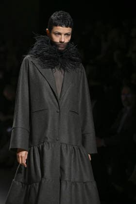 Fely Campo - Mercedes-Benz Fashion Week Madrid, Spain - 21Mar 2026 A model walks the runway wearing a design by Fely Campo during Mercedes-Benz Fashion Week de Madrid in IFEMA. Madrid Spain Copyright: xAtilanoxGarciax xSOPAxImagesx photos09923