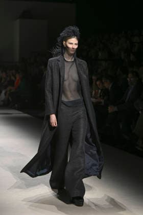 Fely Campo - Mercedes-Benz Fashion Week Madrid, Spain - 21Mar 2026 A model walks the runway wearing a design by Fely Campo during Mercedes-Benz Fashion Week de Madrid in IFEMA. Madrid Spain Copyright: xAtilanoxGarciax xSOPAxImagesx photos09926