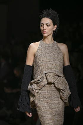 Fely Campo - Mercedes-Benz Fashion Week Madrid, Spain - 21Mar 2026 A model walks the runway wearing a design by Fely Campo during Mercedes-Benz Fashion Week de Madrid in IFEMA. Madrid Spain Copyright: xAtilanoxGarciax xSOPAxImagesx photos09939