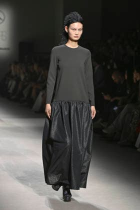 Fely Campo - Mercedes-Benz Fashion Week Madrid, Spain - 21Mar 2026 A model walks the runway wearing a design by Fely Campo during Mercedes-Benz Fashion Week de Madrid in IFEMA. Madrid Spain Copyright: xAtilanoxGarciax xSOPAxImagesx photos09920