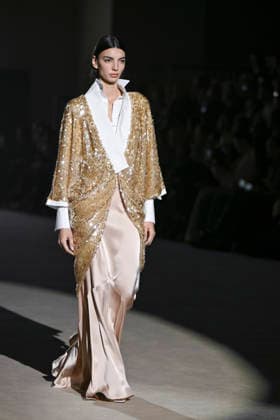 February 28, 2026, Madrid, Spain: A model walks the runway wearing a design by Menchen Tomas during Mercedes-Benz Fashion Week de Madrid in IFEMA. Madrid Spain - ZUMAs197 20260228_aaa_s197_2943 Copyright: xAtilanoxGarciax