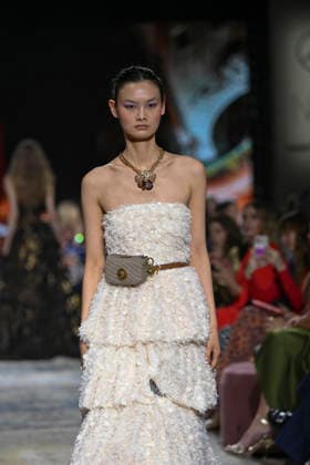 Lola Casademunt - Mercedes-Benz Fashion Week Madrid, Spain - 21 Mar 2026 A model walks the runway wearing a design by Lola Casademunt during Mercedes-Benz Fashion Week de Madrid in IFEMA. Madrid Spain Copyright: xAtilanoxGarciax xSOPAxImagesx photos10151