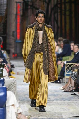 Lola Casademunt - Mercedes-Benz Fashion Week Madrid, Spain - 21 Mar 2026 A model walks the runway wearing a design by Lola Casademunt during Mercedes-Benz Fashion Week de Madrid in IFEMA. Madrid Spain Copyright: xAtilanoxGarciax xSOPAxImagesx photos10117