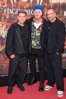 abb Peter Plate, Detlev Buck and Ulf Leo Sommer as guests at the German premiere of Wir sind am Leben das Berlin Musical at the Theater des Westens on Saturday 21 03 2026 Berlin Germany