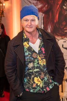 abb Detlev Buck director blaue Muetze as guest at the German premiere of Wir sind am Leben das Berlin Musical at Theater des Westens on Saturday 21 03 2026 Berlin Germany