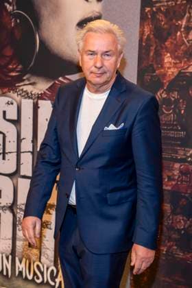 abb Klaus Wowereit ex mayor at the German premiere of Wir sind am Leben das Berlin Musical at the Theater des Westens on Saturday 21 03 2026 Berlin Germany
