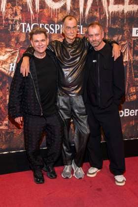 abb Peter Plate, Georg Uecker and Ulf Leo Sommer as guests at the German premiere of Wir sind am Leben das Berlin Musical at the Theater des Westens on Saturday 21 03 2026 Berlin Germany