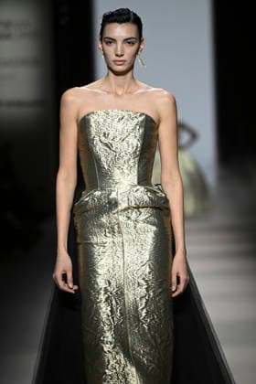 Yolancris - Mercedes-Benz Fashion Week Madrid, Spain - 21 Mar 2026 A model walks the runway wearing a design by Yolancris during Mercedes-Benz Fashion Week de Madrid in IFEMA. Madrid Spain Copyright: xAtilanoxGarciax xSOPAxImagesx photos10073