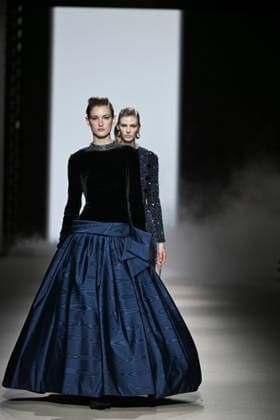 Yolancris - Mercedes-Benz Fashion Week Madrid, Spain - 21 Mar 2026 A model walks the runway wearing a design by Yolancris during Mercedes-Benz Fashion Week de Madrid in IFEMA. Madrid Spain Copyright: xAtilanoxGarciax xSOPAxImagesx photos10081