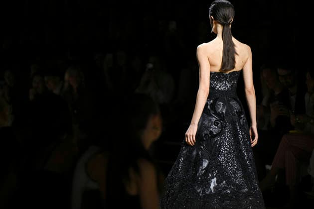 Yolancris - Mercedes-Benz Fashion Week Madrid, Spain - 21 Mar 2026 A model walks the runway wearing a design by Yolancris during Mercedes-Benz Fashion Week de Madrid in IFEMA. Madrid Spain Copyright: xAtilanoxGarciax xSOPAxImagesx photos10058