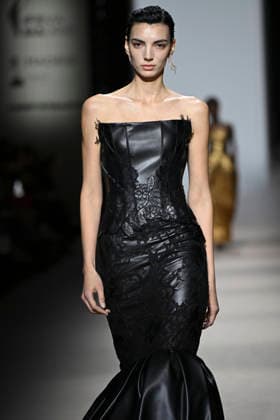 Yolancris - Mercedes-Benz Fashion Week Madrid, Spain - 21 Mar 2026 A model walks the runway wearing a design by Yolancris during Mercedes-Benz Fashion Week de Madrid in IFEMA. Madrid Spain Copyright: xAtilanoxGarciax xSOPAxImagesx photos10035