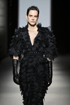 Yolancris - Mercedes-Benz Fashion Week Madrid, Spain - 21 Mar 2026 A model walks the runway wearing a design by Yolancris during Mercedes-Benz Fashion Week de Madrid in IFEMA. Madrid Spain Copyright: xAtilanoxGarciax xSOPAxImagesx photos10004