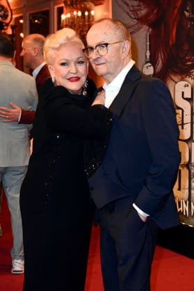 Angelika Milster with husband Andre Bauer at the premiere of the musical Wir sind am Leben Das Berlin Musical at the Theater des Westens Berlin, 21 03 2026 Foto:xN.xKubelkax xFuturexImagex leben_6322