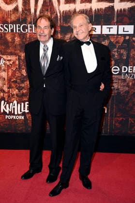Georg Preusse with husband Jack Amsler at the premiere of the musical Wir sind am Leben Das Berlin Musical at the Theater des Westens Berlin, 21 03 2026 Foto:xN.xKubelkax xFuturexImagex leben_6340