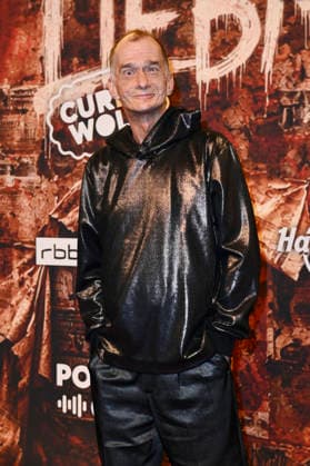 Georg Uecker at the premiere of the musical Wir sind am Leben Das Berlin Musical at the Theater des Westens Berlin, 21 03 2026 Foto:xN.xKubelkax xFuturexImagex leben_6355