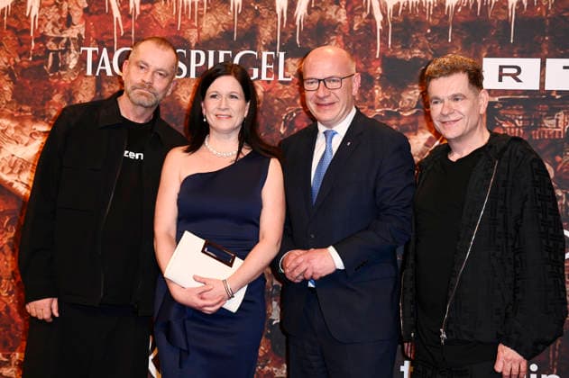 Peter Plate, Katharina Günther Wünsch, Kai Wegner and Ulf Leo Sommer at the premiere of the musical Wir sind am Leben Das Berlin Musical at the Theater des Westens Berlin, 21 03 2026 Foto:xN.xKubelkax xFuturexImagex leben_6356