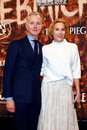 Max Raabe and Tanja Fischer at the premiere of the musical Wir sind am Leben Das Berlin Musical at the Theater des Westens Berlin, 21 03 2026 Foto:xN.xKubelkax xFuturexImagex leben_6360