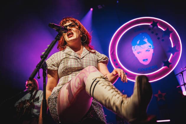 CMAT live in Copenhagen, Denmark Copenhagen, Denmark. 21st, March 2026. The Irish singer CMAT performs a live concert at VEGA in Copenhagen. Denmark, Copenhagen  Copyright: xGonzalesxPhoto ChristianxHjorthx