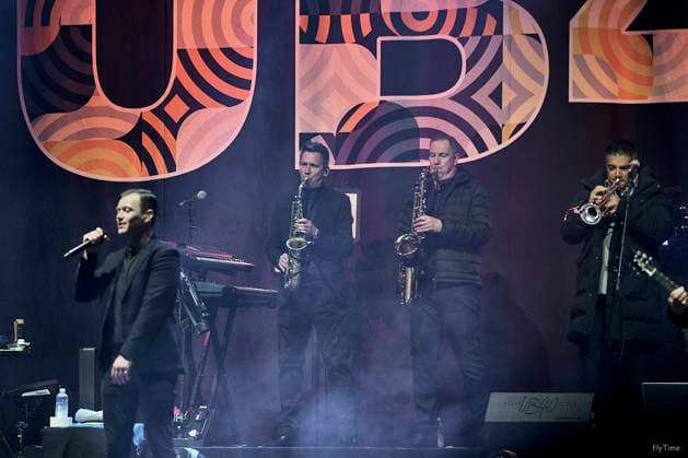 UB40 live at a concert at the Adelboden Live Festival on the Adelboden market square, 20 03 2026 Foto:xP.xFrauchigerx xFuturexImagex ub_6303