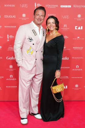 Sasha and his wife Julia Roentgen at the SPA Awards on 21 03 2026 at the Kurhaus in Baden Baden 29 SPA Awards in Baden Baden