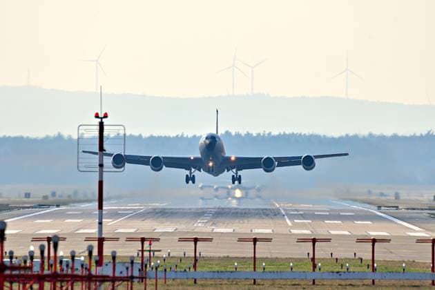 22.3.2026 Ramstein Air Base Die US Amerikanische Luftwaffenbasis Ramstein. Seit dem amerikanisch - israelischen Angrif auf den Iran herrscht hier wieder reger Flugbetrieb. Ramstein Miesenbach Air Base Rheinland Pfalz Deutschland *** 22 3 2026 Ramstein Air Base The US American Air Force Base Ramstein Since the American-Israeli attack on Iran, there has been a lot of air traffic here again Ramstein Miesenbach Air Base Rhineland-Palatinate Germany