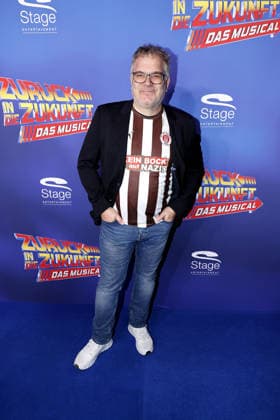 Elton at the Zurueck in die Zukunft musical premiere on 22 03 2026 at the Stage Operettenhaus in Hamburg Zurueck in die Zukunft musical premiere in Hamburg