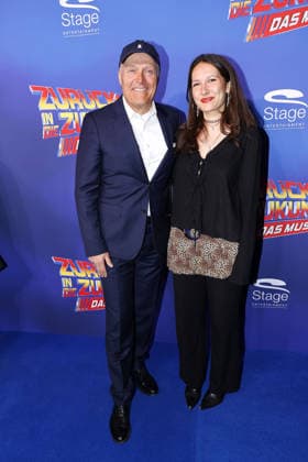 Joja Wendt and his daughter Elisa Wendt at the Zurueck in die Zukunft musical premiere on 22 03 2026 at the Stage Operettenhaus in Hamburg Zurueck in die Zukunft musical premiere in Hamburg