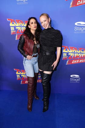 Sila Sahin and Isabel Edvardsson at the Zurueck in die Zukunft musical premiere on 22 03 2026 at the Stage Operettenhaus in Hamburg Zurueck in die Zukunft musical premiere in Hamburg
